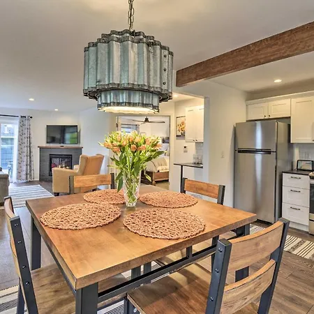 Updated Port Orchard Home, Walk To Waterfront